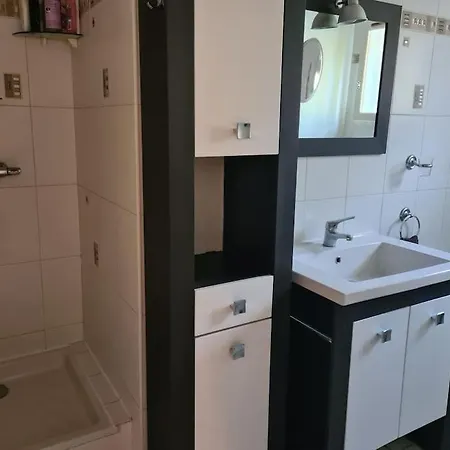 Gite Les Ecureuils Au Sein D'Une Propriete Arboree Murol Esterno foto