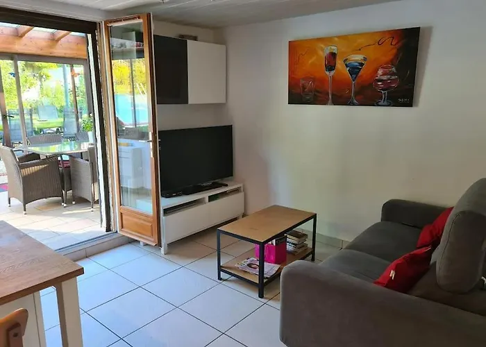 Gite Les Ecureuils Au Sein D\'Une Propriete Arboree